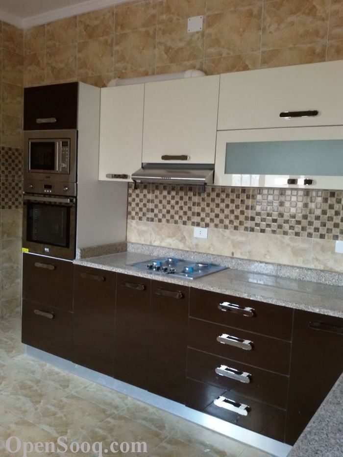 مطلوب فنى تصنيع مطابخ هاى جلوس وبروفيل